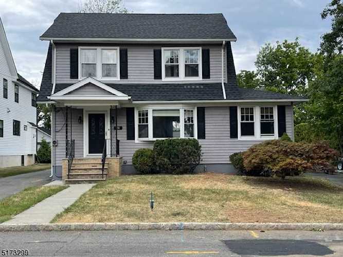 20 Amelia Ave Livingston Twp., NJ 07039