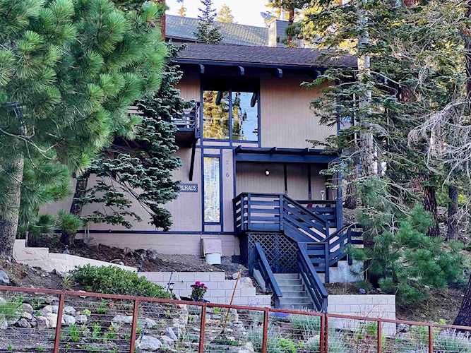 216 Canyon Mammoth Lakes, CA 93546
