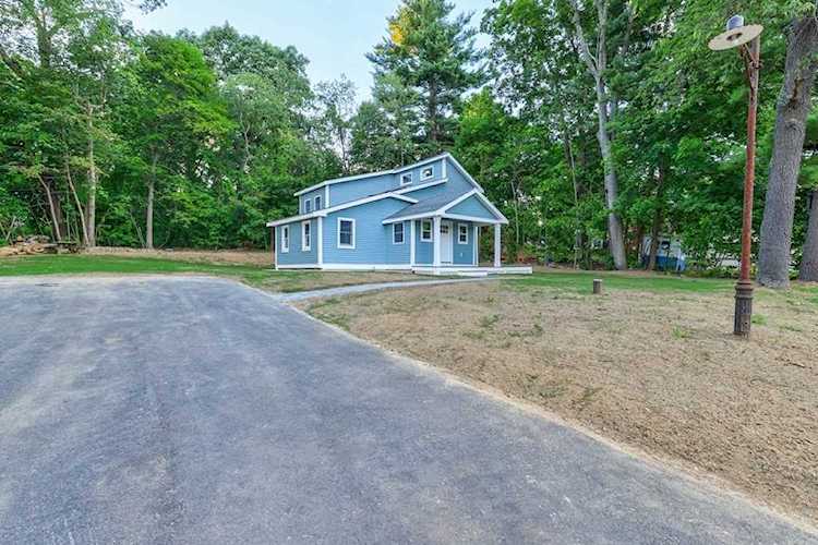 71 Park Rd Charlton, MA 01507