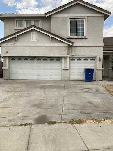 1984 Valenzuela Court Manteca, CA 95336