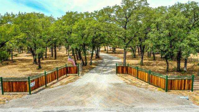 1809 Tuggle Road Lipan, TX 76462