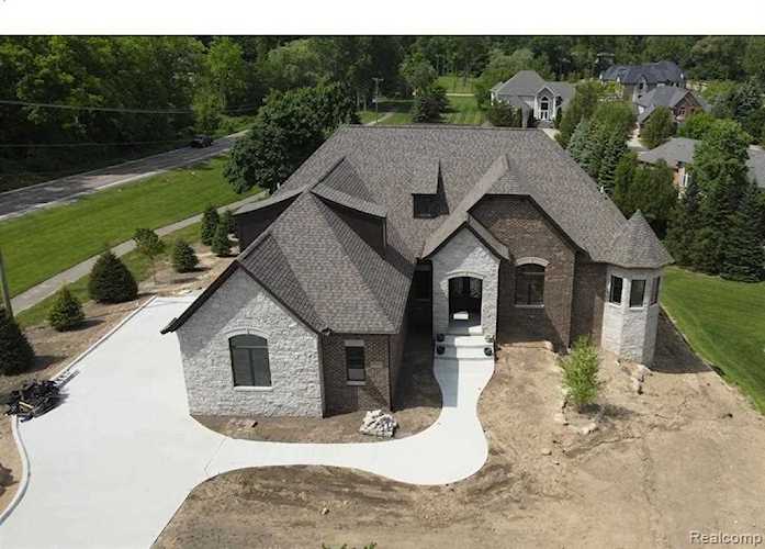 0000 25 Mile Rd Shelby Twp, MI 48315