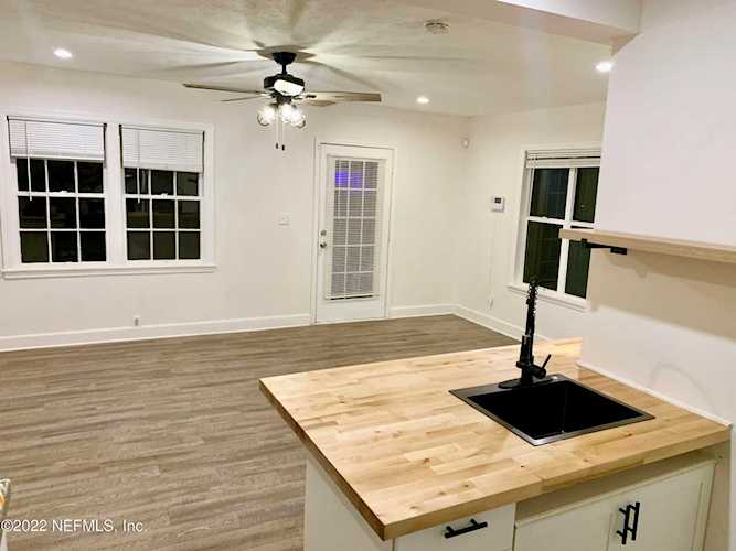 943 Saranac ST Jacksonville, FL 32254 | MLS 1186497 Photo 1