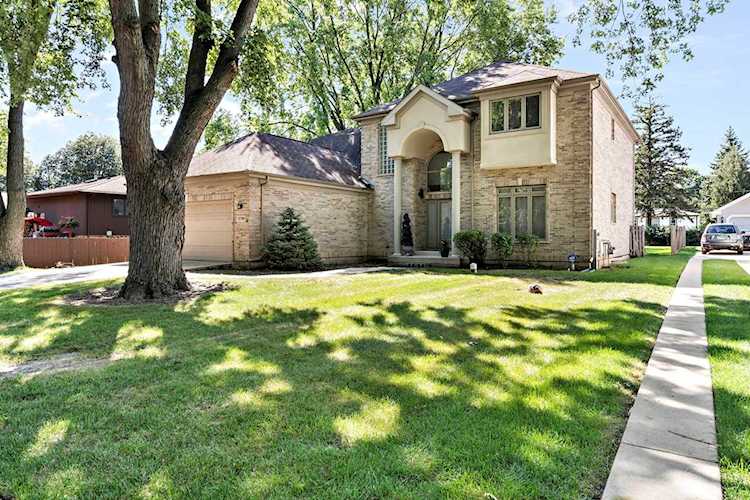 1219 Wildwood Ln Mount Prospect, IL 60056
