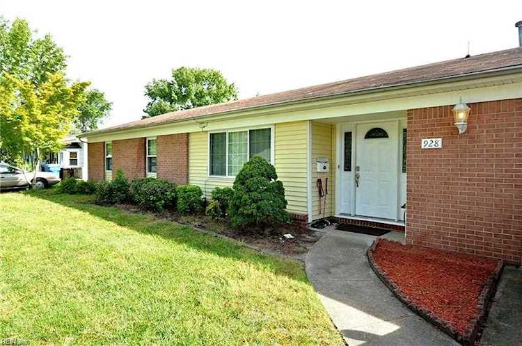 928 Gossman Dr Virginia Beach, VA 23452 home for sale, MLS#10450384 - Crescas Real Estate Photo 1