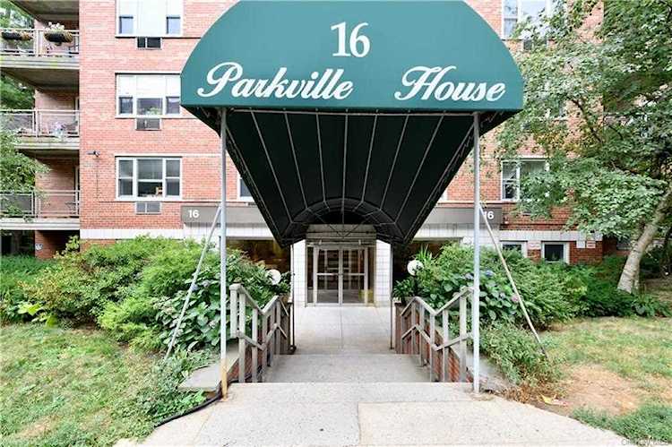 16 Lake St #5G White Plains, NY 10603 | MLS H6205855 Photo 1