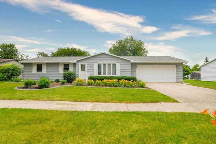 837 Fribourg St De Pere, WI 54115 | MLS 50261756 Photo 1