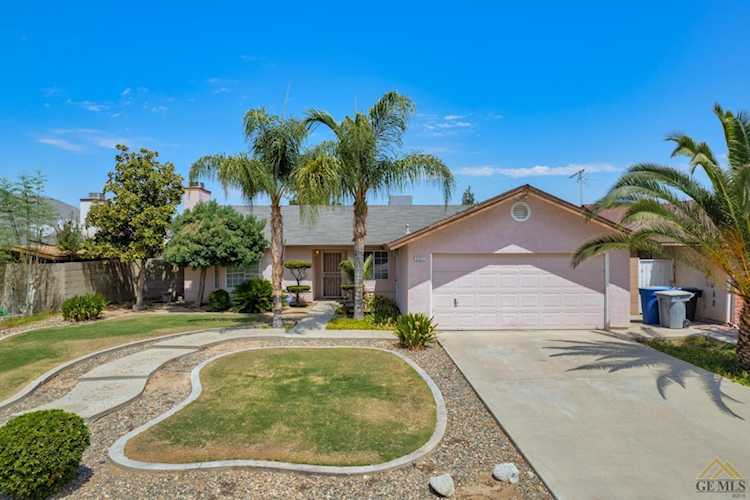 2221 17th Avenue Delano, CA 93215 | MLS 202209193 Photo 1