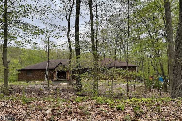 105 Kings Hwy Washington Twp., NJ 07853