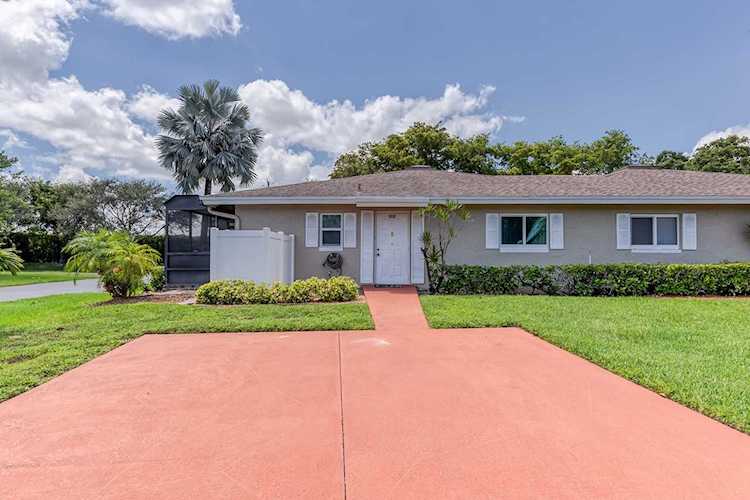 8916 Rheims Road Boca Raton, FL 33496