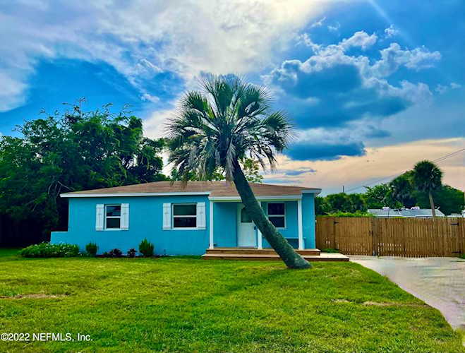 1008 7th St Jacksonville Beach, FL 32250