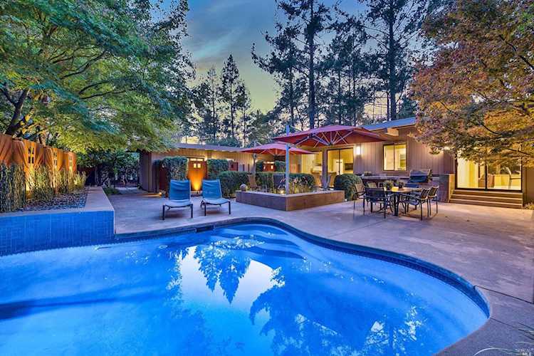188 Knoll Place St. Helena, CA 94574