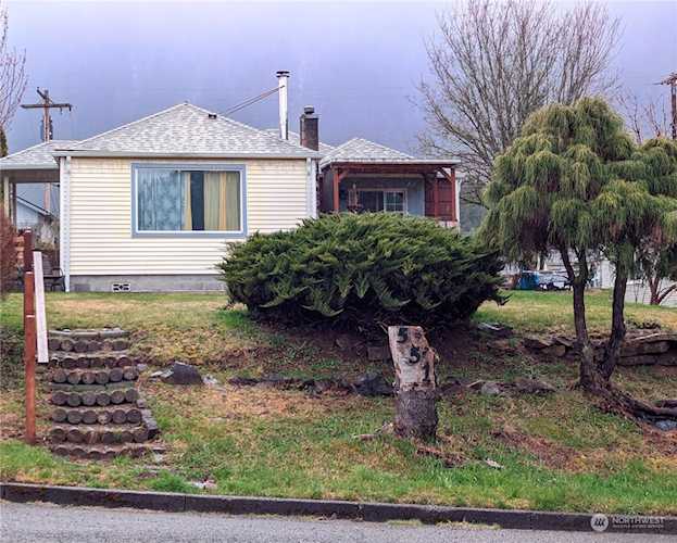 551 Division Ave Morton, WA 98356