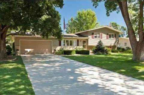6132 81st Avenue N Brooklyn Park, MN 55443