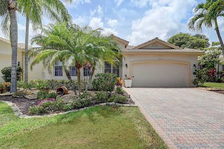 7569 Lake Harbor Terrace Lake Worth Beach, FL 33467