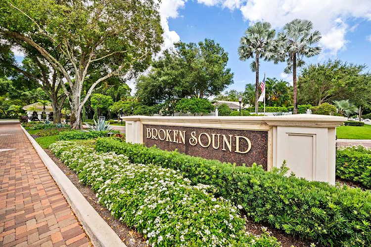 6608 NW 27th Avenue Boca Raton, FL 33496