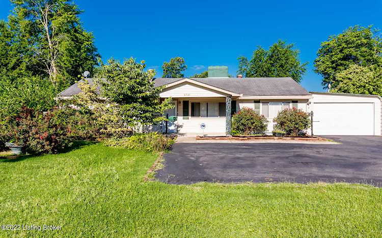 9712 El Prado St Louisville, KY 40272