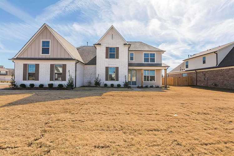 6389 W Clarkson Cir Arlington, TN 38002