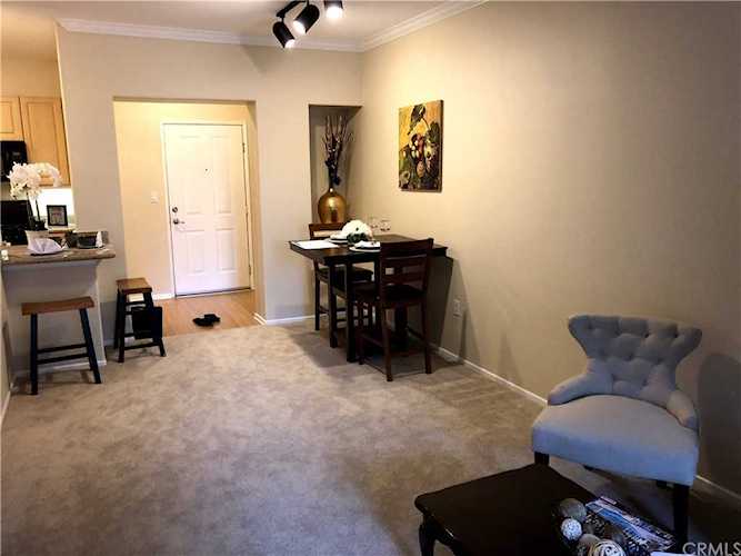 2317 Watermarke Place Irvine, CA 92612 | MLS PW22183783 Photo 1