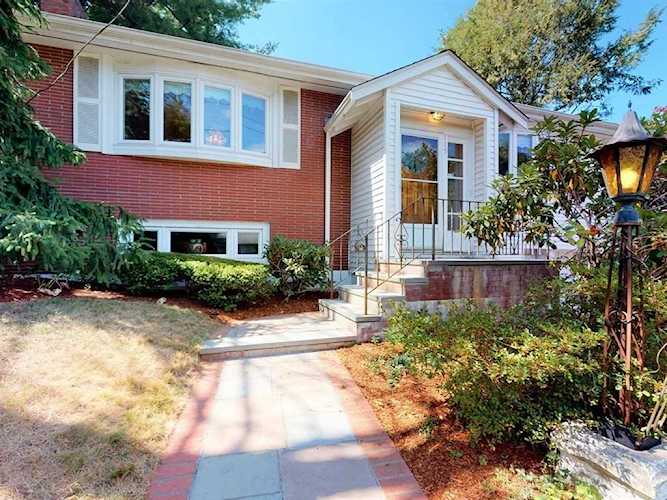 115 Moss Hill Rd Boston, MA 02130