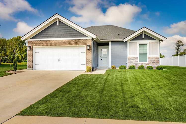 1424 N Niehaus Trail Huntingburg, IN 47542