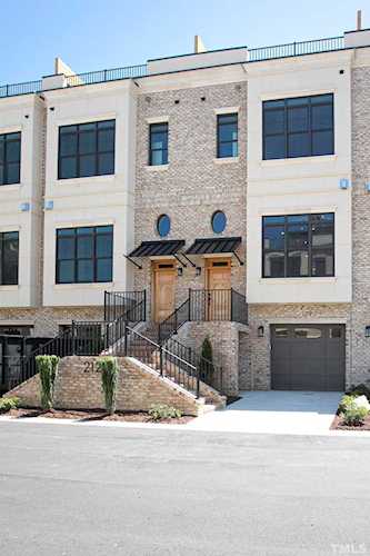 2121 Oberlin Village Drive #109 Raleigh, NC 27605 | MLS 2448608 Photo 1