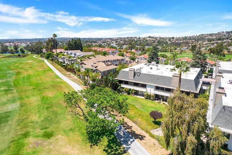 2537 Navarra Dr #10B Carlsbad, CA 92009