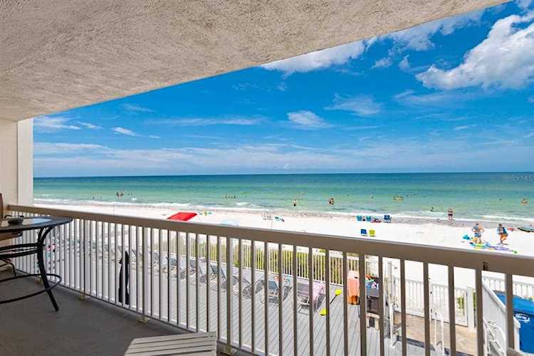 50 Gulf Blvd #212 Indian Rocks Beach, FL 33785