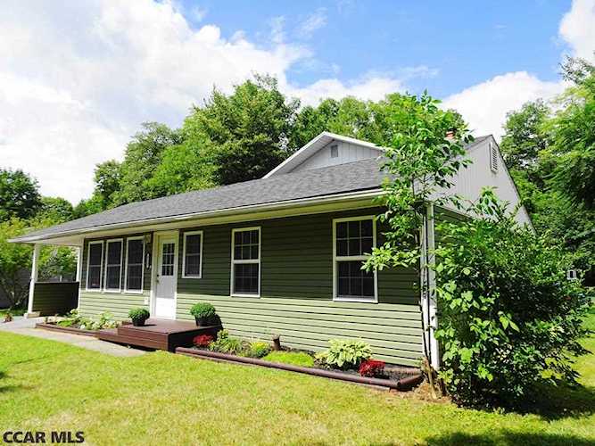 723 Brookside Drive Boalsburg, PA 16827 | home for sale | KBB Photo 1