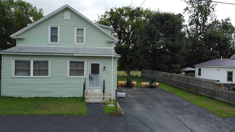 125 Precourt St Manchester, NH 03102 | MLS 4924918 Photo 1