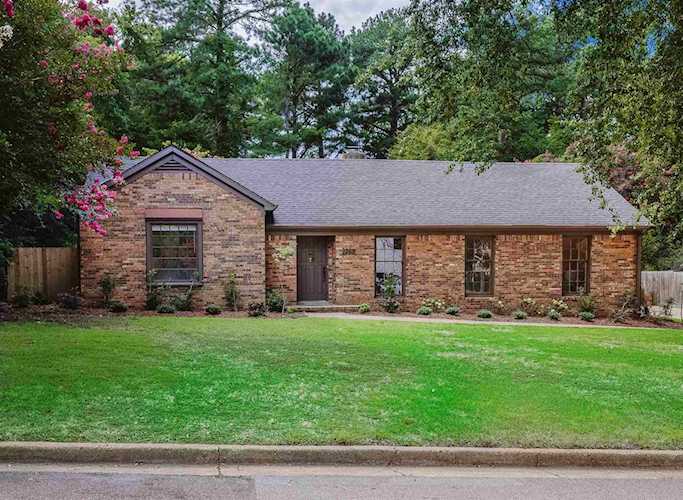 1765 Elmhurst Dr Germantown, TN 38138 | MLS 10131982 Photo 1