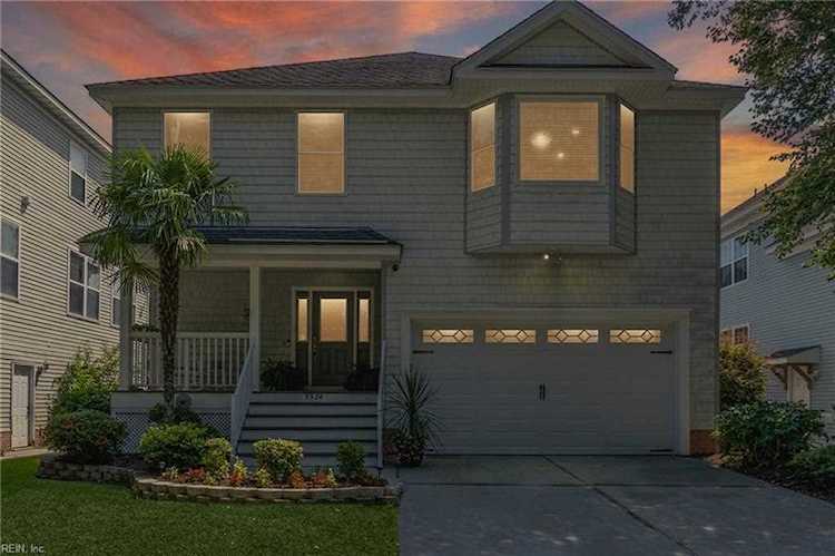9524 8th Bay St Norfolk, VA 23518 home for sale, MLS#10454041 - Crescas Real Estate Photo 1