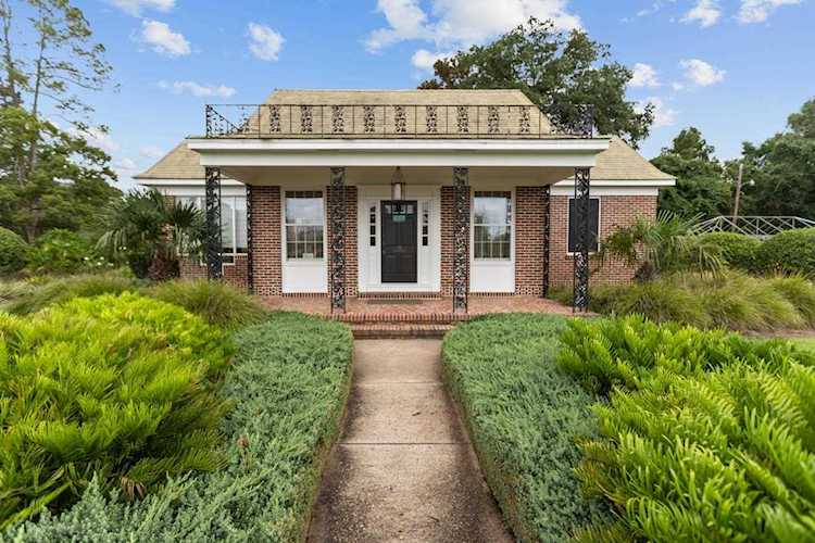 1202 E Park Ave Tallahassee, FL 32301 in Photo 1