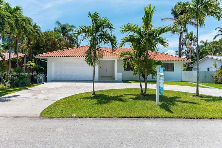 280 191st Street Sunny Isles Beach, FL 33160