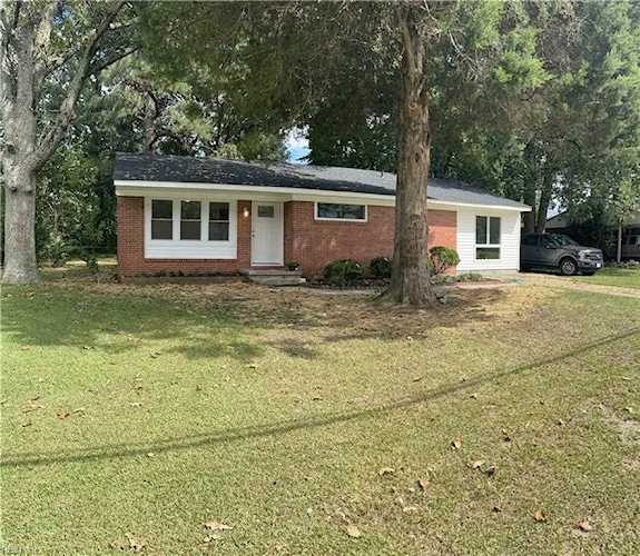 509 Cornwall Rd Portsmouth, VA 23701 home for sale, MLS#10453686 - Crescas Real Estate Photo 1
