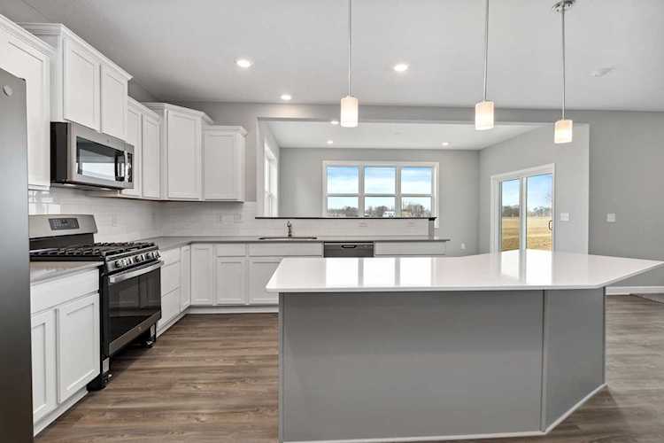 18650 Hancock Avenue Lakeville, MN 55044