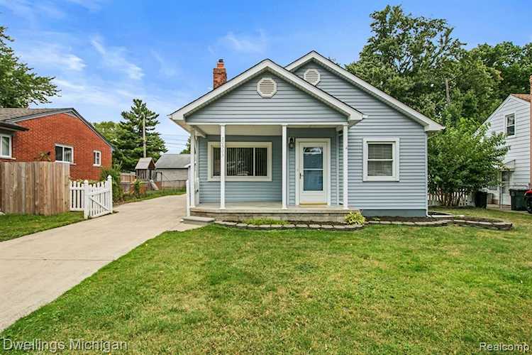 20503 California St St. Clair Shores, MI 48080