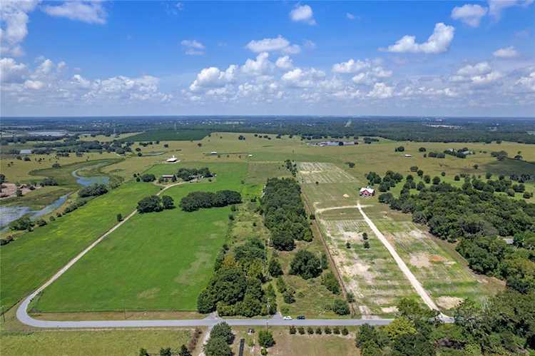 25119 Punkin Center Rd Howey In The Hills, FL 34737
