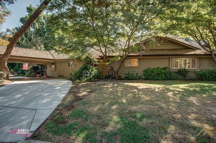 1242 Fairway Drive Bakersfield, CA 93309