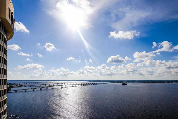 2797 1st St #2101 Fort Myers, FL 33916