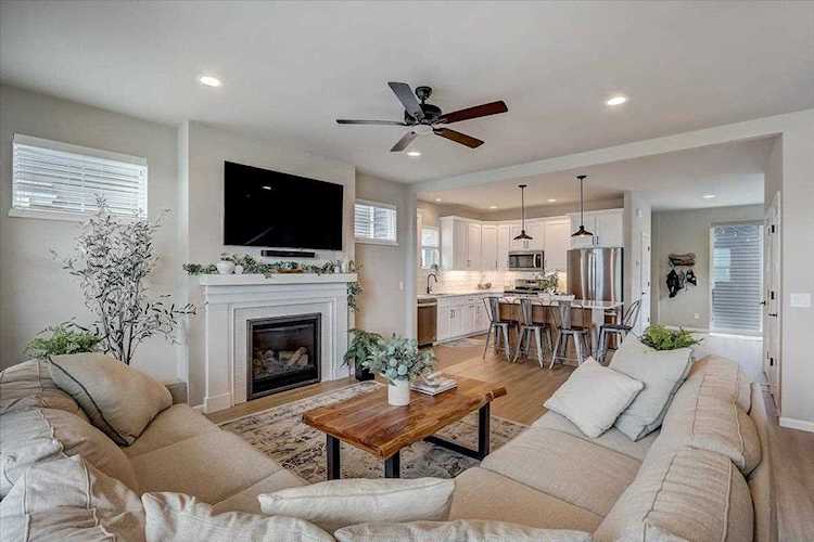 415 Crane Crossing Waunakee, WI 53597
