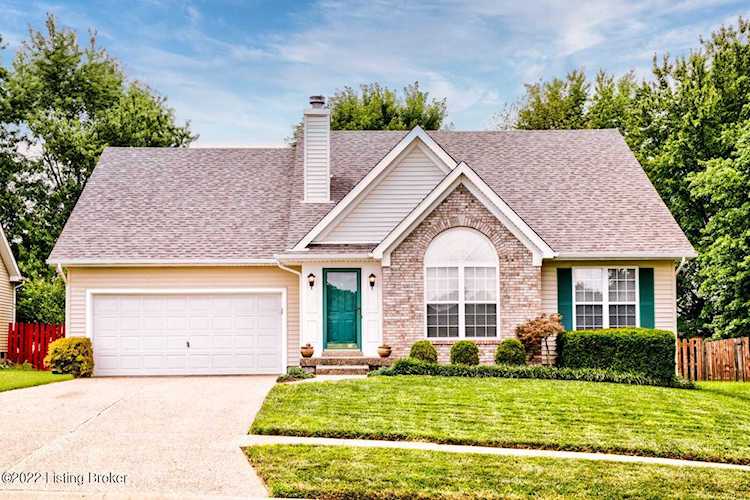 6002 Mercury Dr, Louisville, KY 40291 - Eagles Crest $298,000 Photo 1
