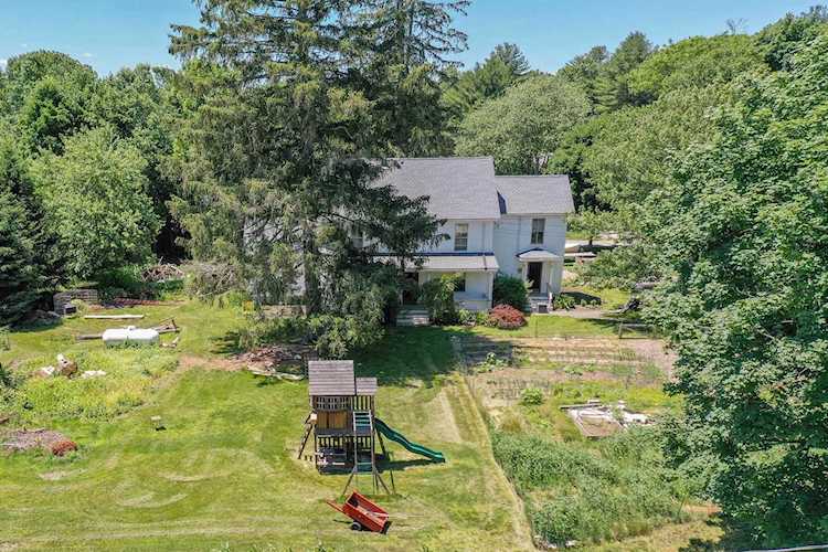 4 Penn Ln Exeter 03833 NH | home for sale $479,000 4916644 Photo 1