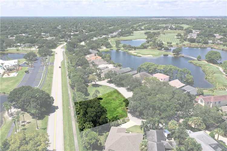 609 SW Bridgewater Ln Vero Beach, FL 32962