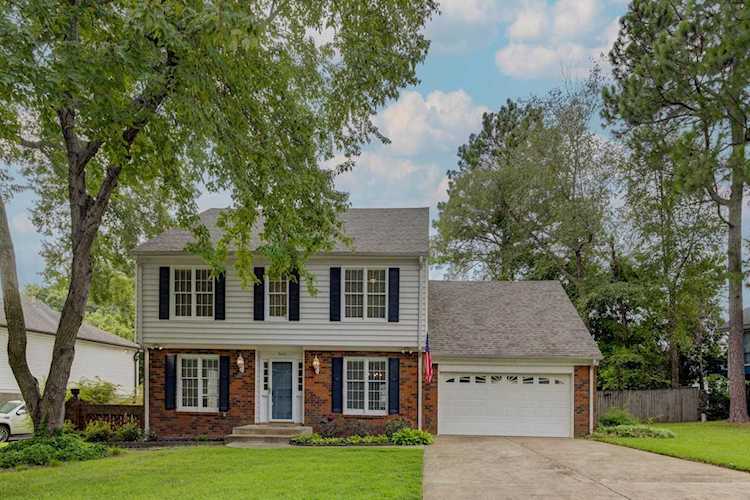 7447 Neshoba Rd Germantown, TN 38138
