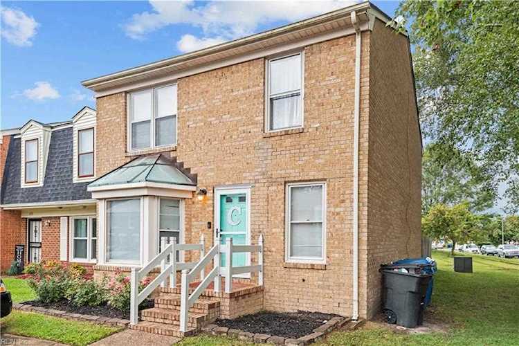 622 Thomas Nelson Dr Virginia Beach, VA 23452 | MLS 10454475 Photo 1