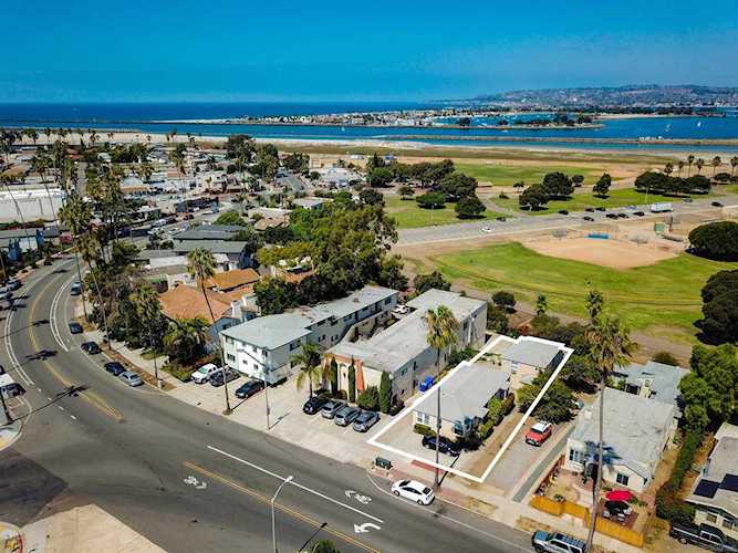 4902-06 W Point Loma Blvd. San Diego, CA 92107