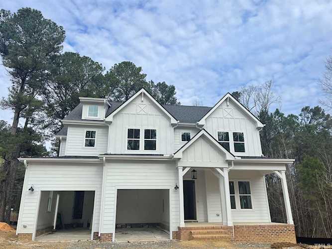 105 Sanderway Drive Chapel Hill, NC 27516