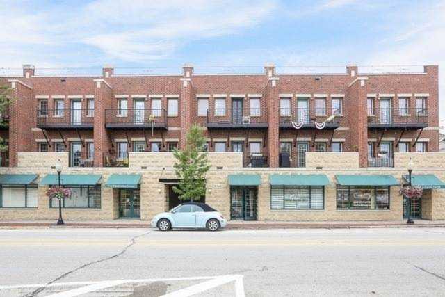 210 N Cass Ave #2 Westmont, IL 60559