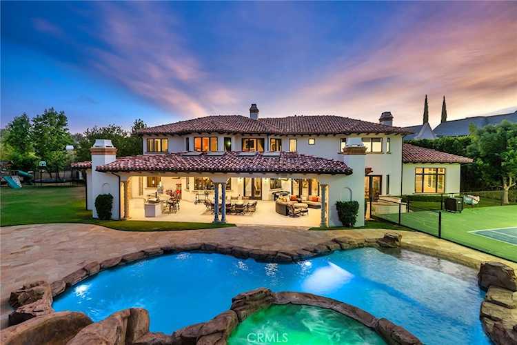 25232 Prado Del Misterio Calabasas, CA 91302